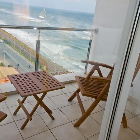Ocean Edge Suites & Hotel Коломбо Экстерьер фото