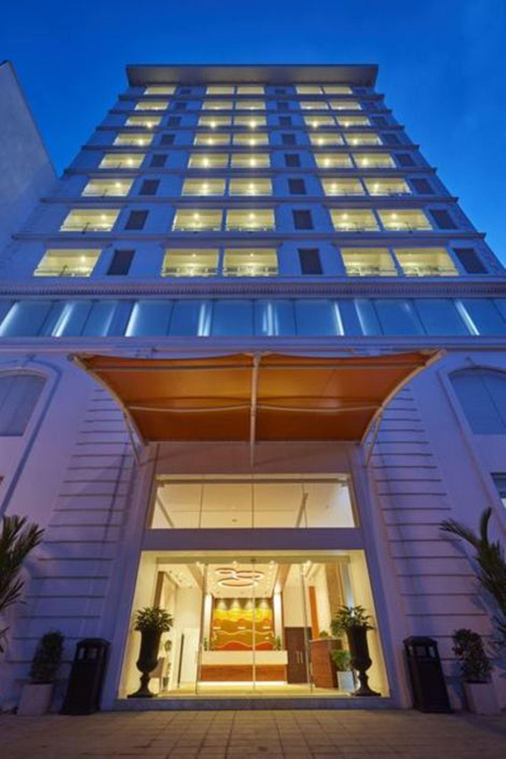Ocean Edge Suites & Hotel Коломбо Экстерьер фото